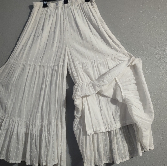 Pants - Picture 3 of 7